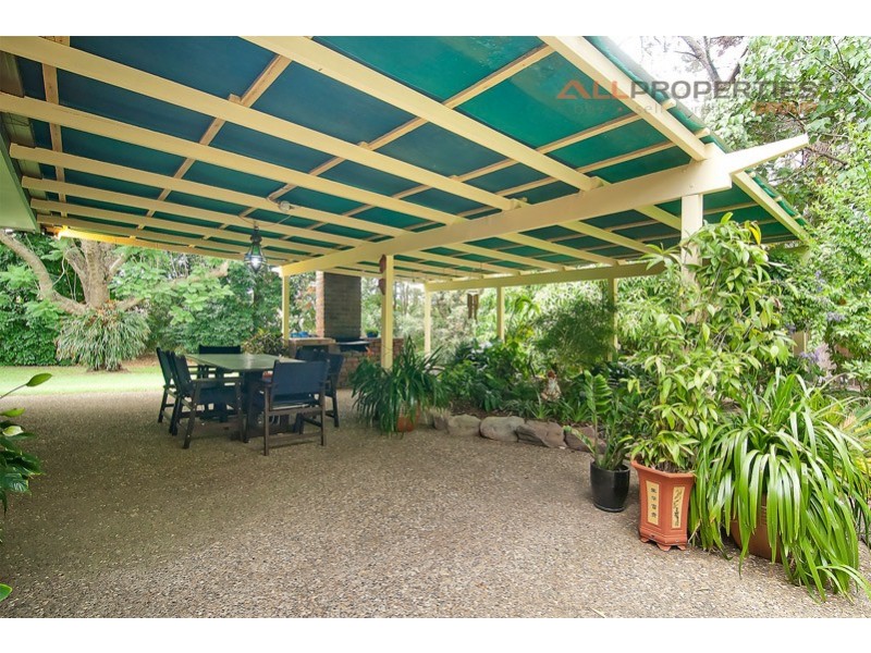 96 Crest Road, Greenbank QLD 4124