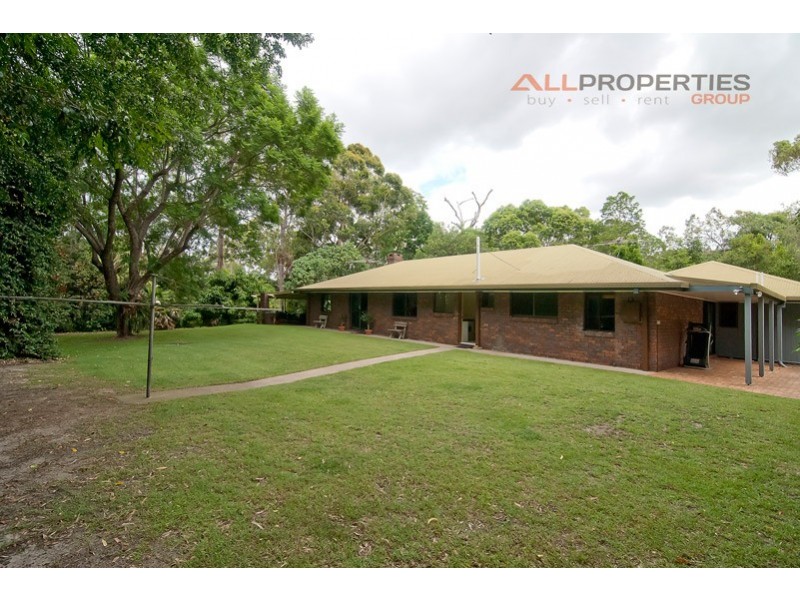 96 Crest Road, Greenbank QLD 4124