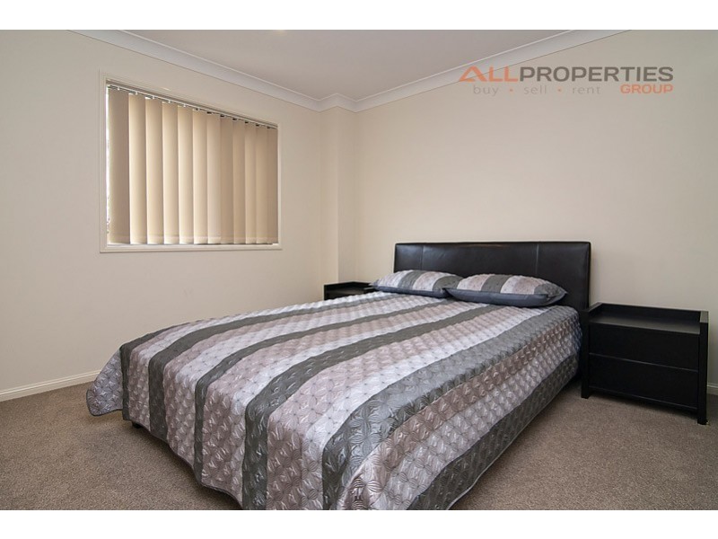 75 Estramina Road, Regents Park QLD 4118