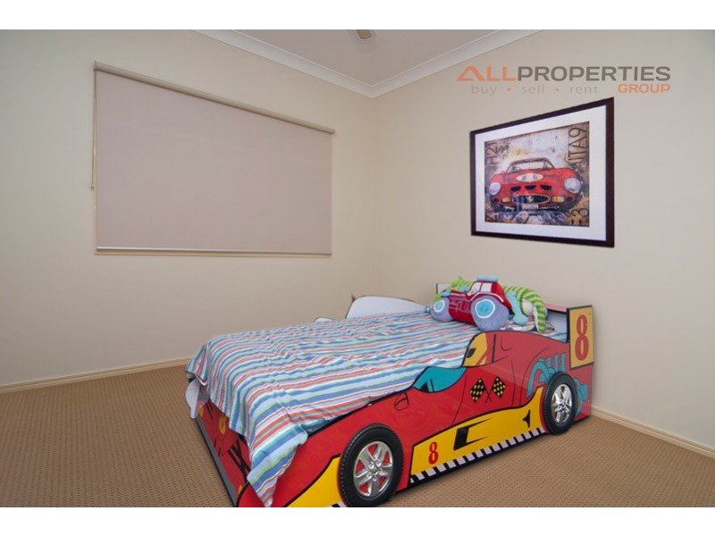 75 Estramina Road, Regents Park QLD 4118