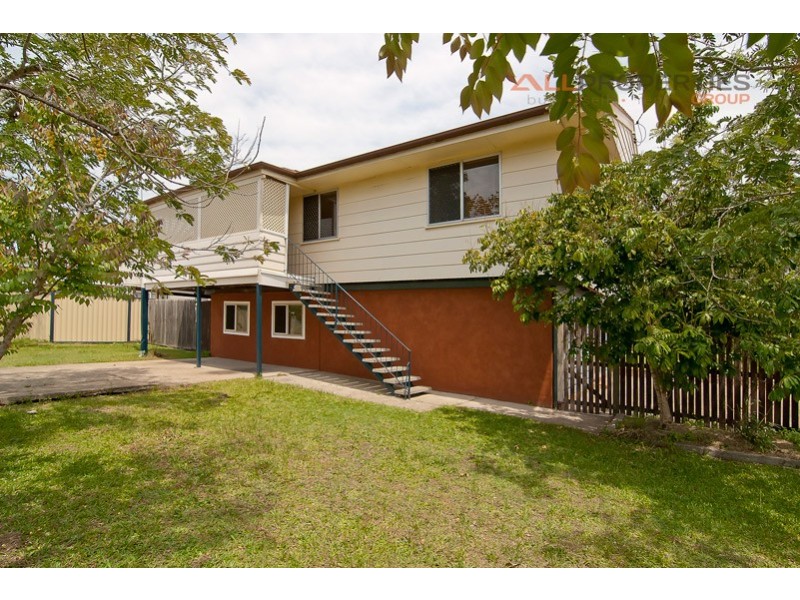104 Bardon Road, Kingston QLD 4114