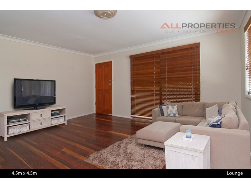 104 Bardon Road, Kingston QLD 4114