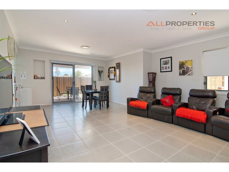 CONTACT AGENT LUCY STREET, Marsden QLD 4132