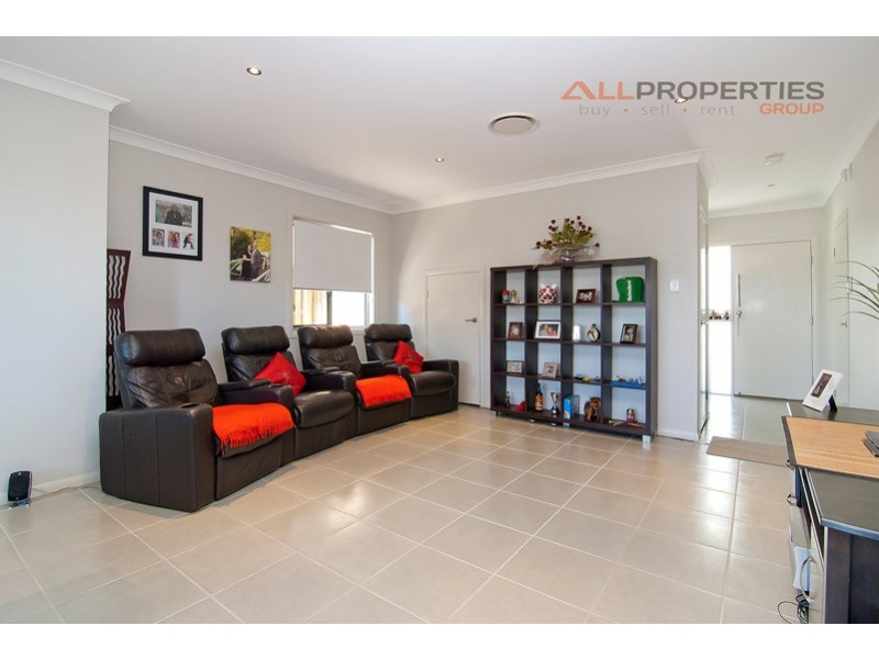 CONTACT AGENT LUCY STREET, Marsden QLD 4132