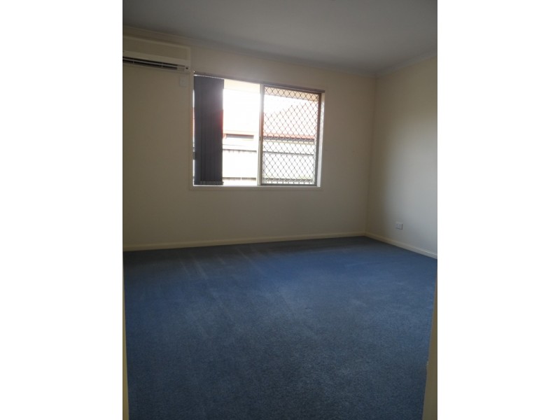 37 The Parkway, Stretton QLD 4116