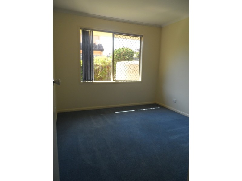 37 The Parkway, Stretton QLD 4116