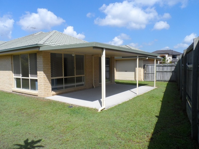 37 The Parkway, Stretton QLD 4116