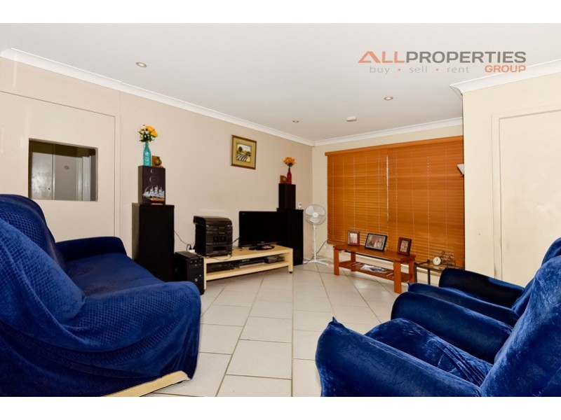 39 CORSLOOT STREET, Regents Park QLD 4118