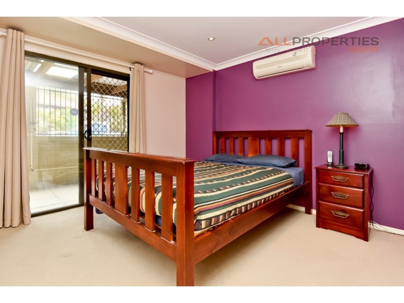 39 CORSLOOT STREET, Regents Park QLD 4118