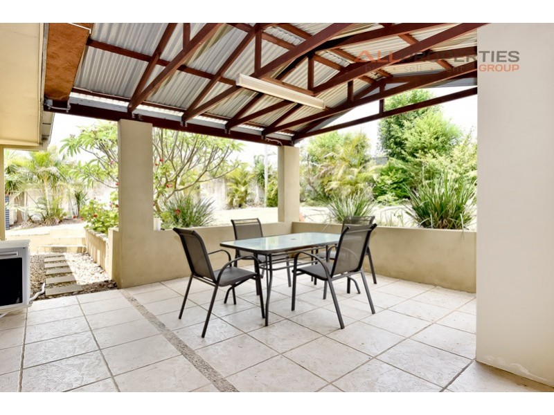 39 CORSLOOT STREET, Regents Park QLD 4118