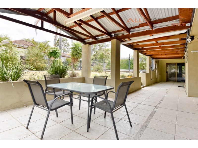 39 CORSLOOT STREET, Regents Park QLD 4118