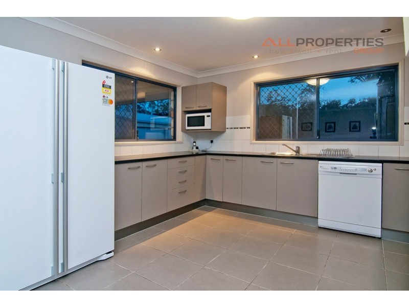 86 Tall Timber Rd, New Beith QLD 4124