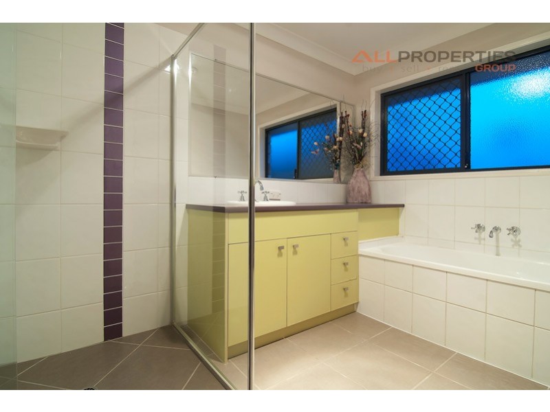 86 Tall Timber Rd, New Beith QLD 4124