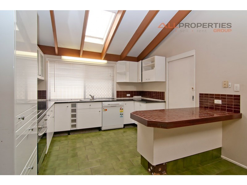 22 Penfold St, Hillcrest QLD 4118
