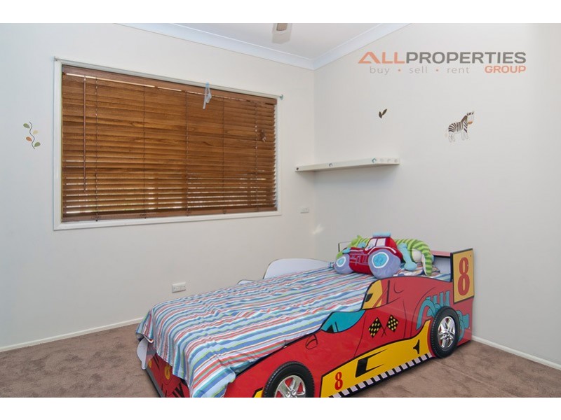 22 Penfold St, Hillcrest QLD 4118