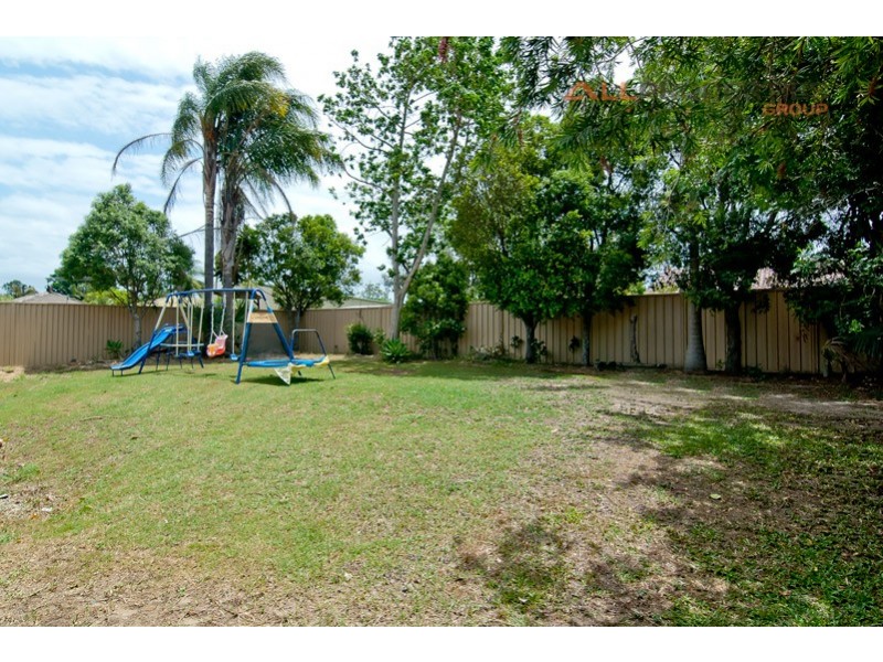22 Penfold St, Hillcrest QLD 4118