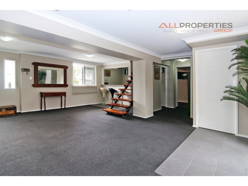 92 Fourth Ave, Marsden QLD 4132