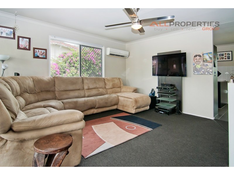 92 Fourth Ave, Marsden QLD 4132