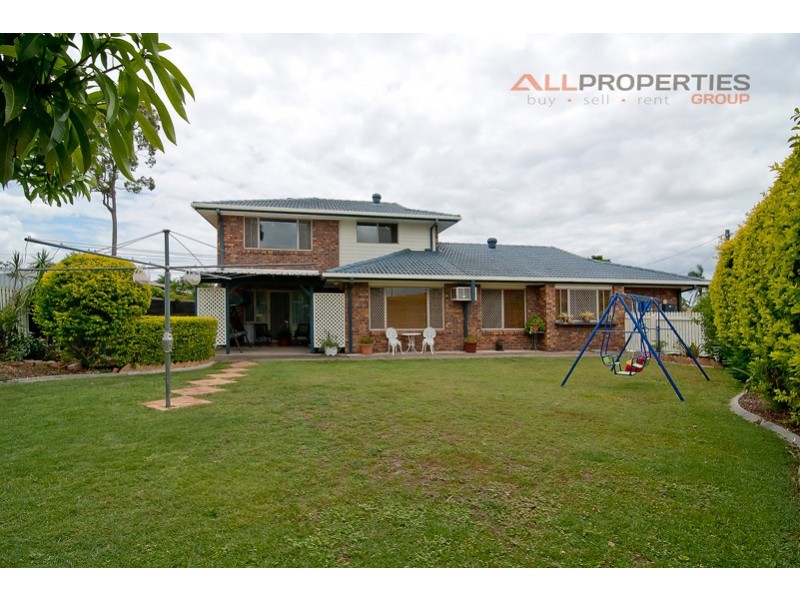 18 LUCIDA CT, Regents Park QLD 4118