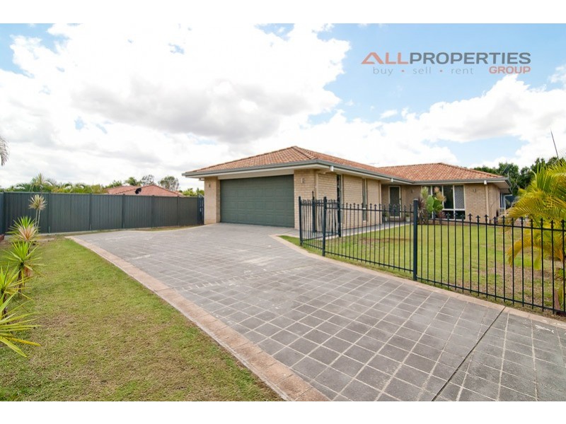 8 Cleland Ct, Parkinson QLD 4115