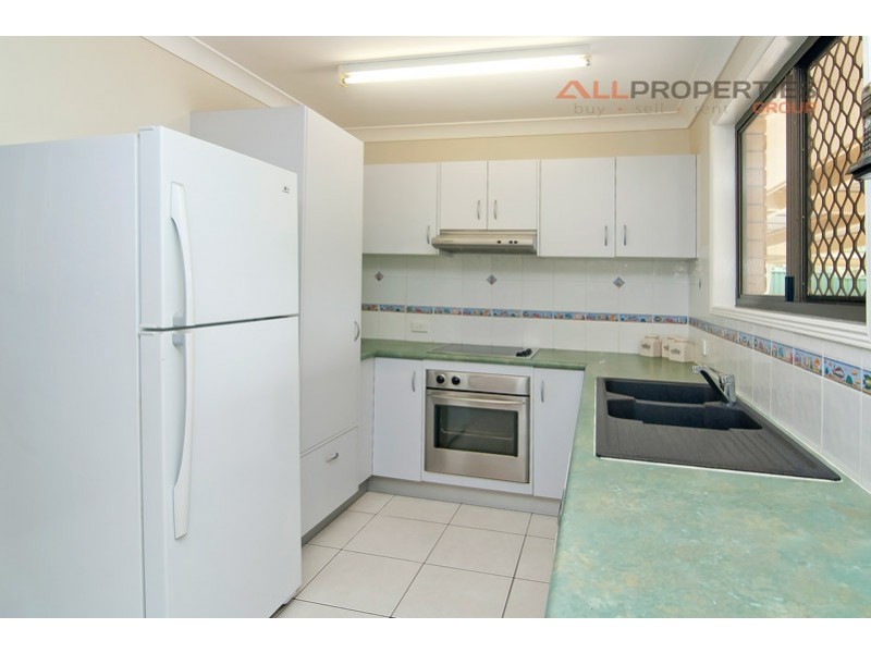 24 Homebush Drive, Regents Park QLD 4118