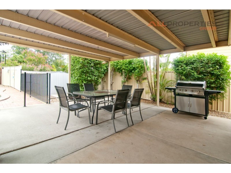 24 Homebush Drive, Regents Park QLD 4118