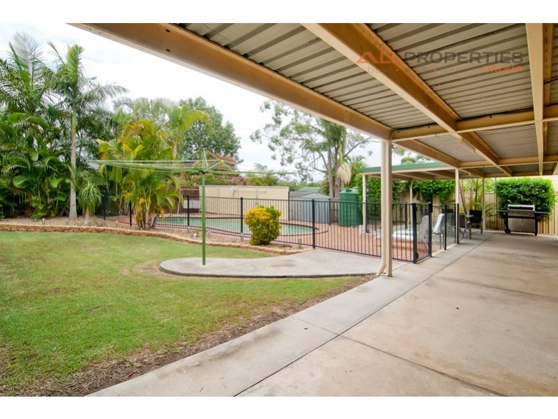 24 Homebush Drive, Regents Park QLD 4118