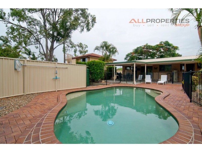 24 Homebush Drive, Regents Park QLD 4118