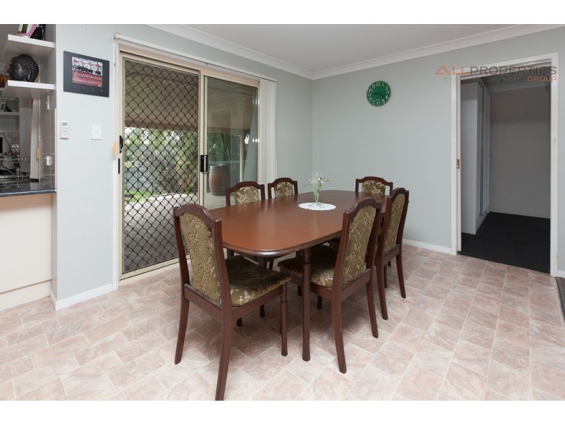 26 Lyrebird Street, Loganlea QLD 4131