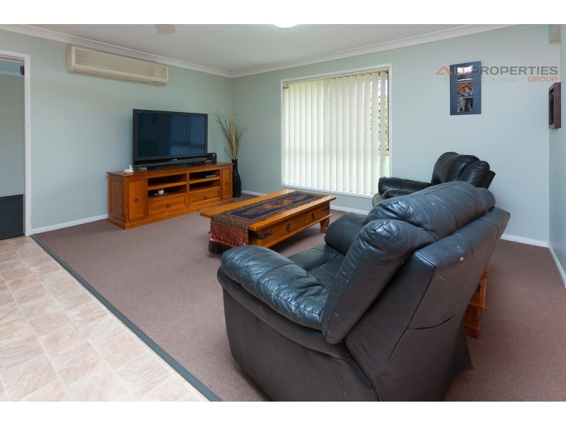 26 Lyrebird Street, Loganlea QLD 4131