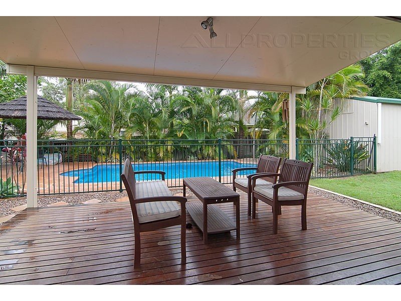 9 Scarlet Place, Forest Lake QLD 4078