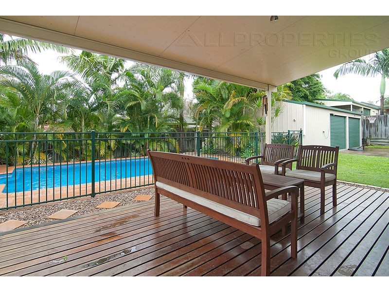 9 Scarlet Place, Forest Lake QLD 4078