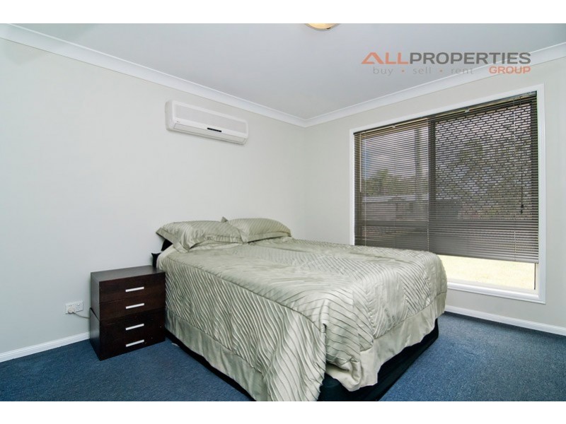 15 Wentworth Tce, Boronia Heights QLD 4124