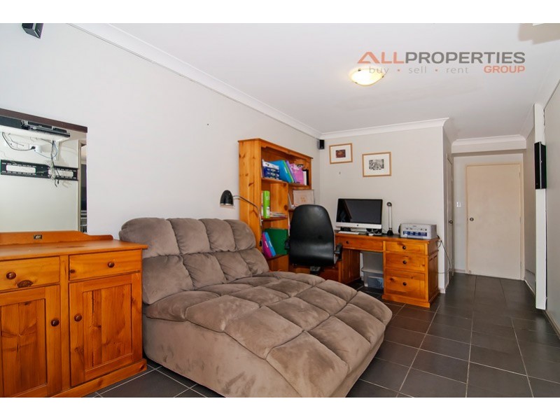 15 Wentworth Tce, Boronia Heights QLD 4124