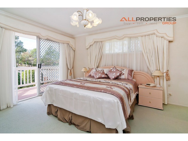 2 Greenstead Way, Forest Lake QLD 4078
