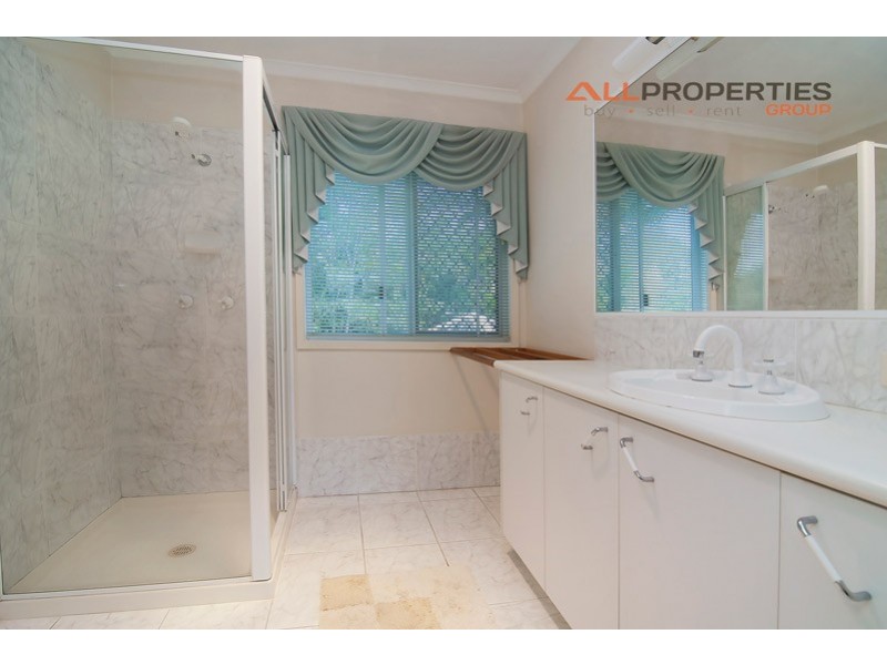 2 Greenstead Way, Forest Lake QLD 4078