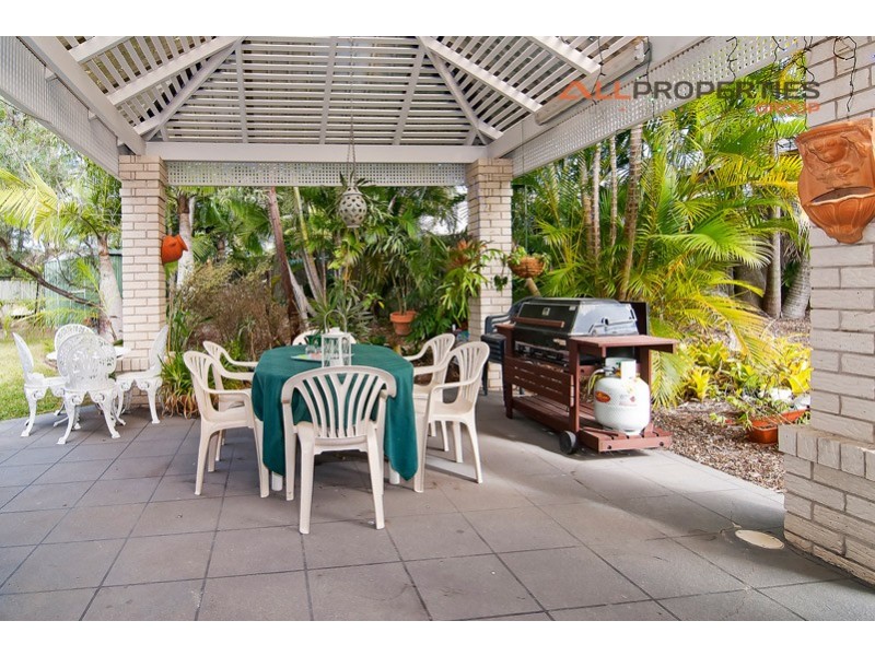 2 Greenstead Way, Forest Lake QLD 4078