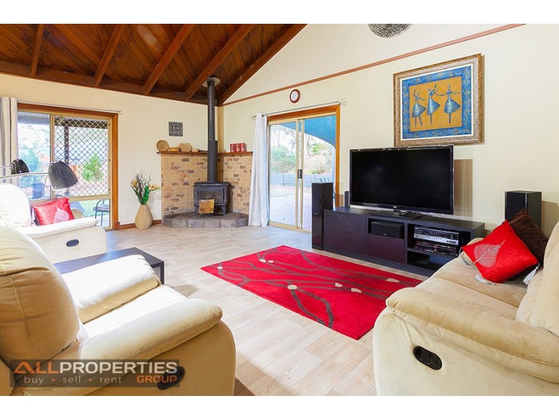 44 Nottingham Court, Forestdale QLD 4118