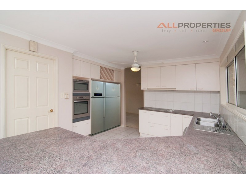 5 Cedar Close, Forest Lake QLD 4078