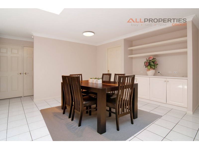 5 Cedar Close, Forest Lake QLD 4078