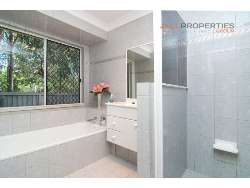 5 Cedar Close, Forest Lake QLD 4078