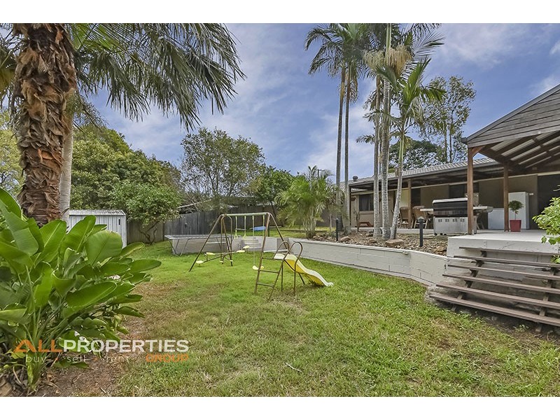 7 BENNETT DRIVE, Regents Park QLD 4118