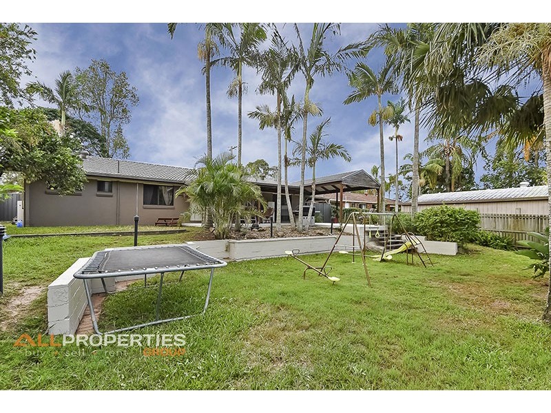 7 BENNETT DRIVE, Regents Park QLD 4118