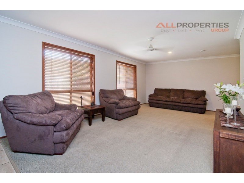36 REGENCY DRIVE, Regents Park QLD 4118