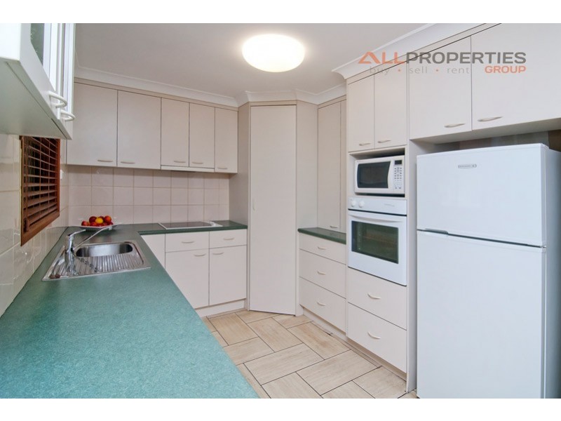 36 REGENCY DRIVE, Regents Park QLD 4118