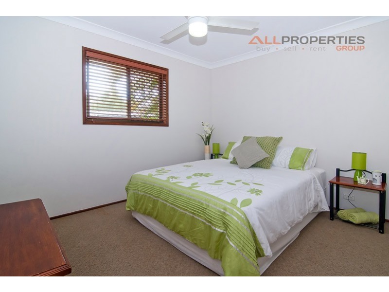 36 REGENCY DRIVE, Regents Park QLD 4118