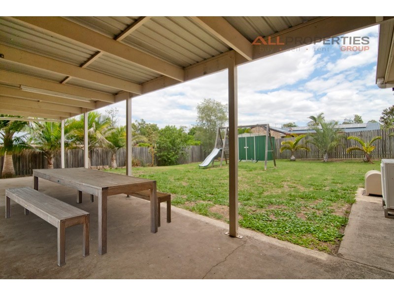 8 Whipbird Pl, Doolandella QLD 4077