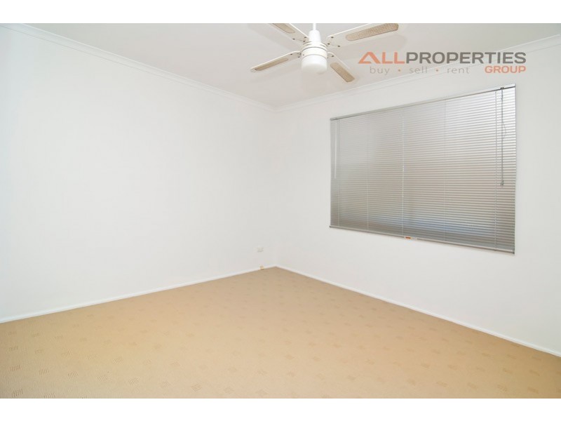 13 Crinum St, Crestmead QLD 4132
