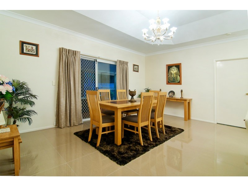 7-11 Vullers Drive, Greenbank QLD 4124