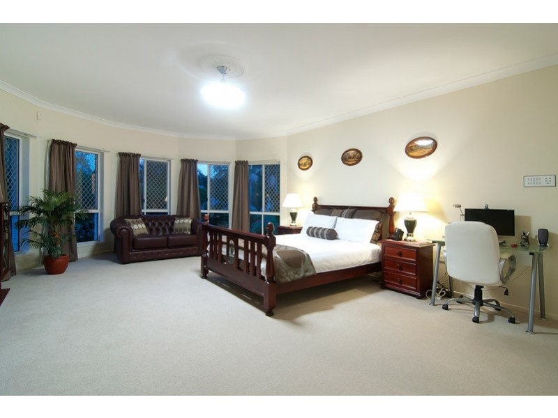 7-11 Vullers Drive, Greenbank QLD 4124